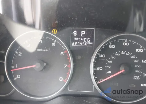 2013 Subaru Outback 2.5I Premium z USA, uszkodzony, nr VIN 4S4BRCCC9D3236717